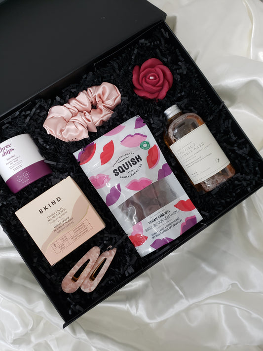 ardi foxe gift box with skincare, gummies, coconut bubble bath, rose candle, scrunchie, hairclips 17